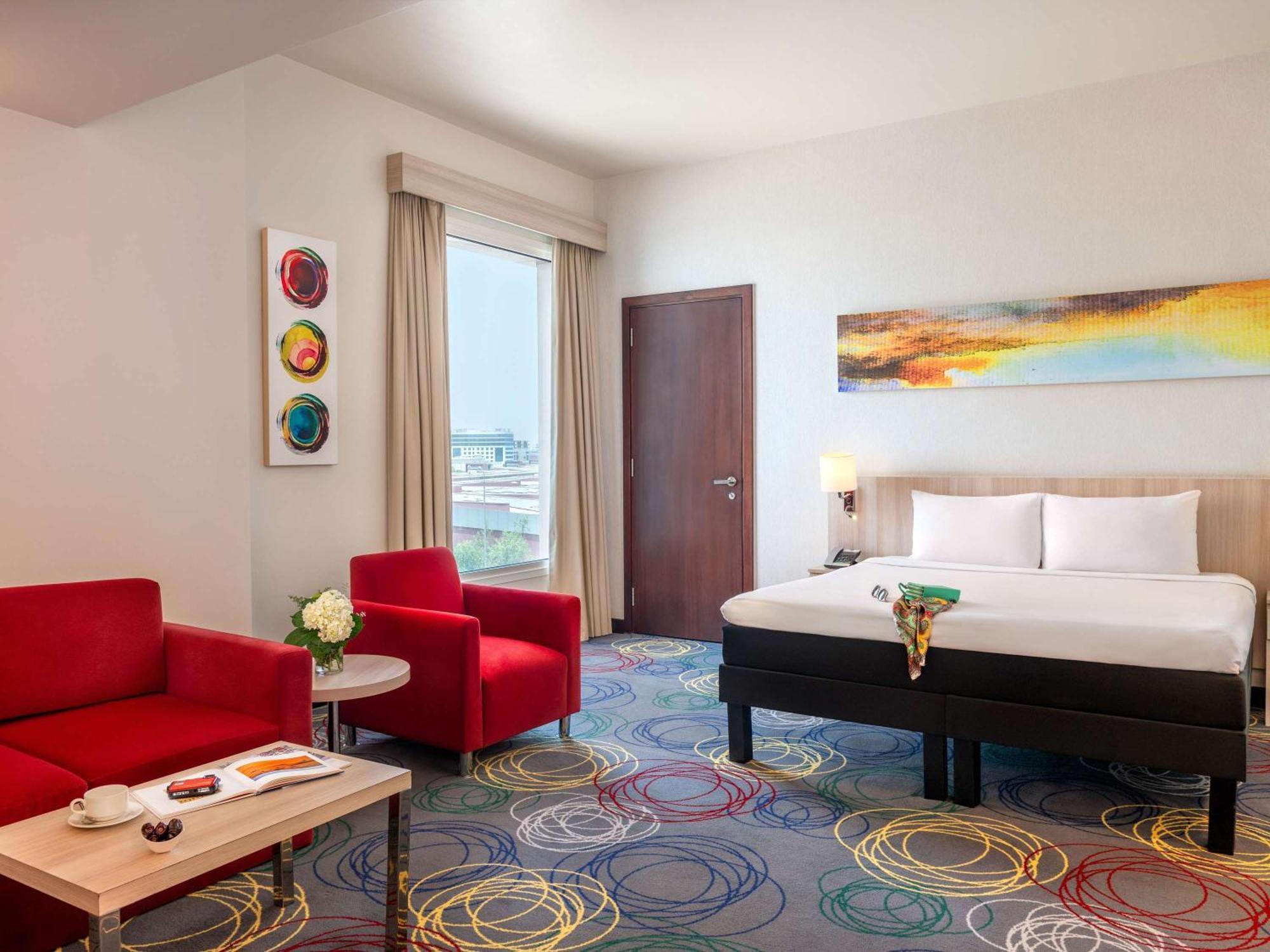 Hotel Ibis Styles Dragon Mart Dubaj Zewnętrze zdjęcie