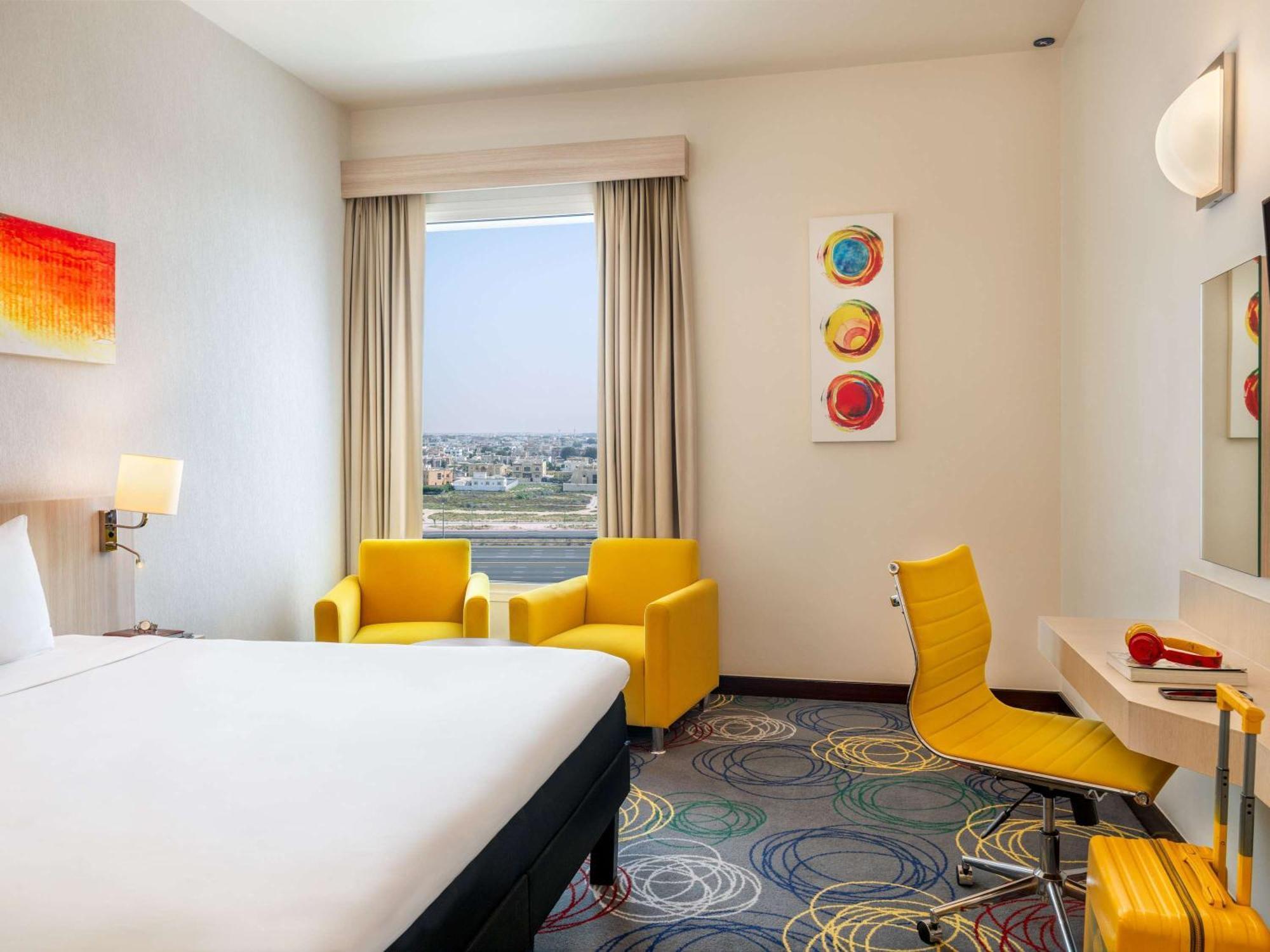 Hotel Ibis Styles Dragon Mart Dubaj Zewnętrze zdjęcie