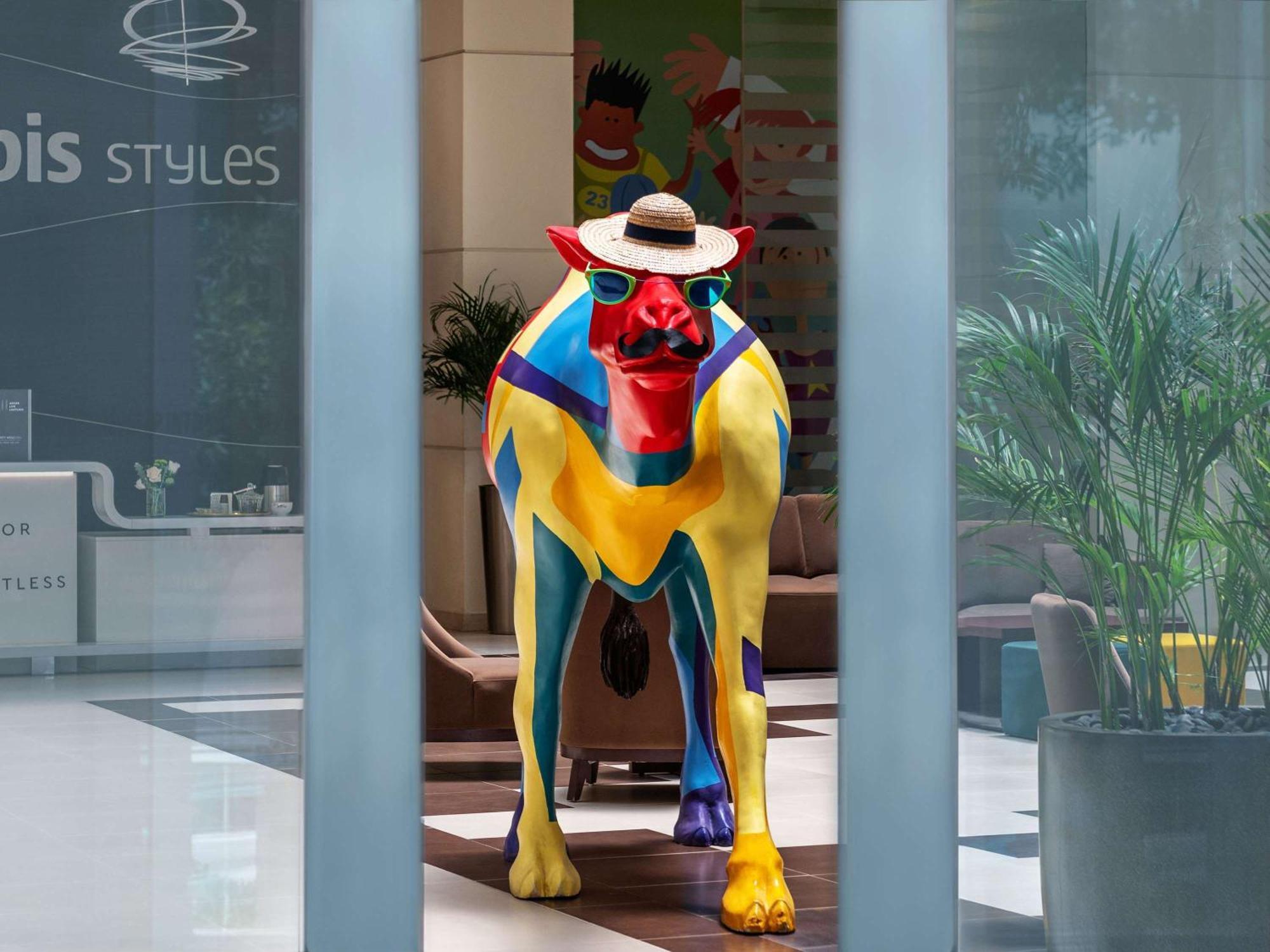 Hotel Ibis Styles Dragon Mart Dubaj Zewnętrze zdjęcie