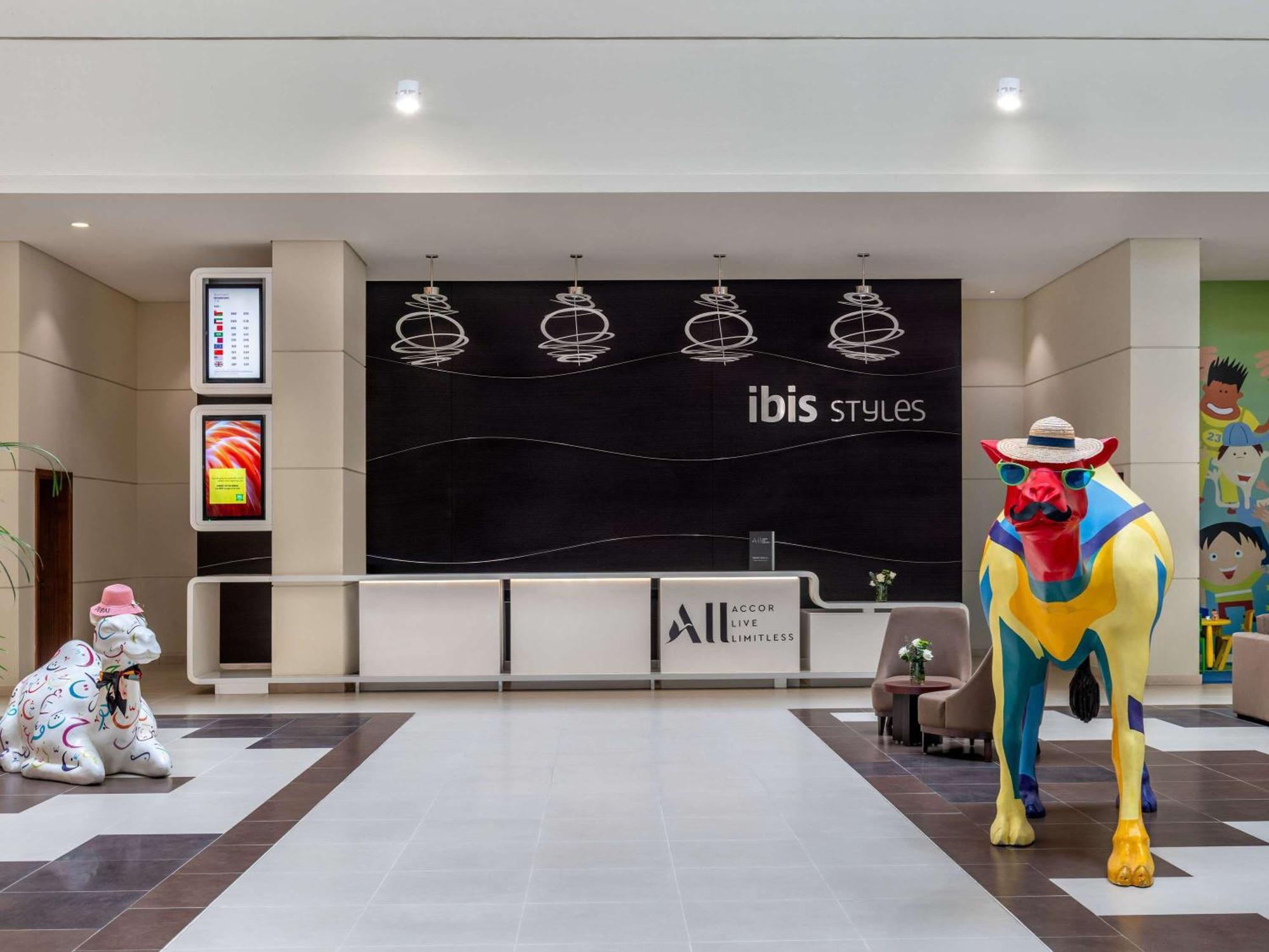 Hotel Ibis Styles Dragon Mart Dubaj Zewnętrze zdjęcie